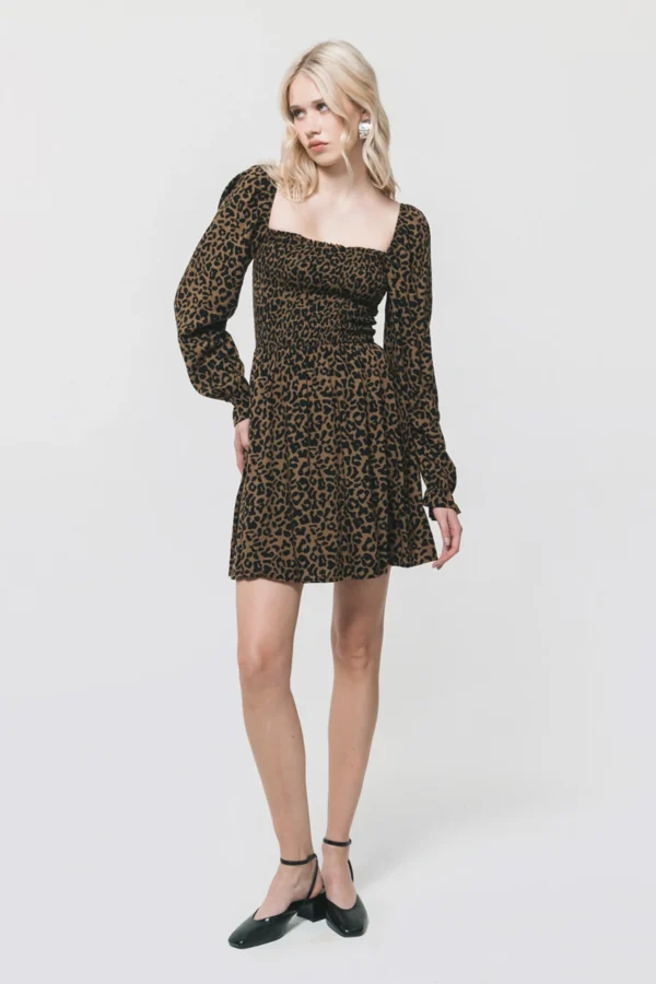 75661002_1 Κοντό φόρεμα με μακριά μανίκια