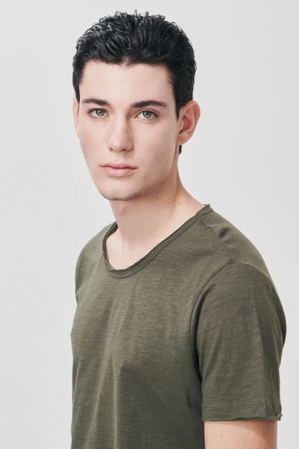 T-shirt με στρογγυλή λαιμόκοψη