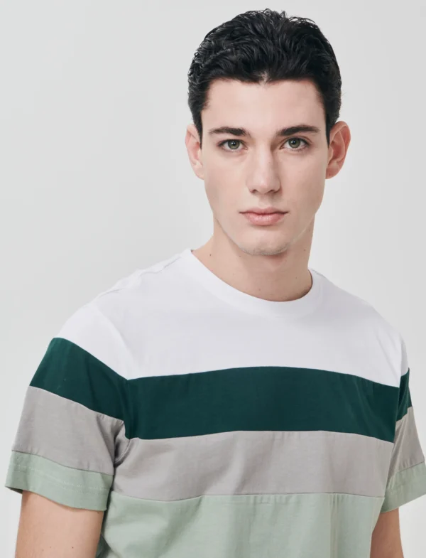 T-shirt με στρογγυλή λαιμόκοψη