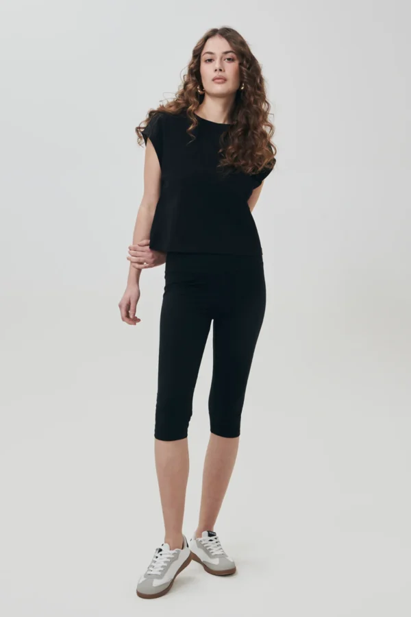 Κοντή μπλούζα