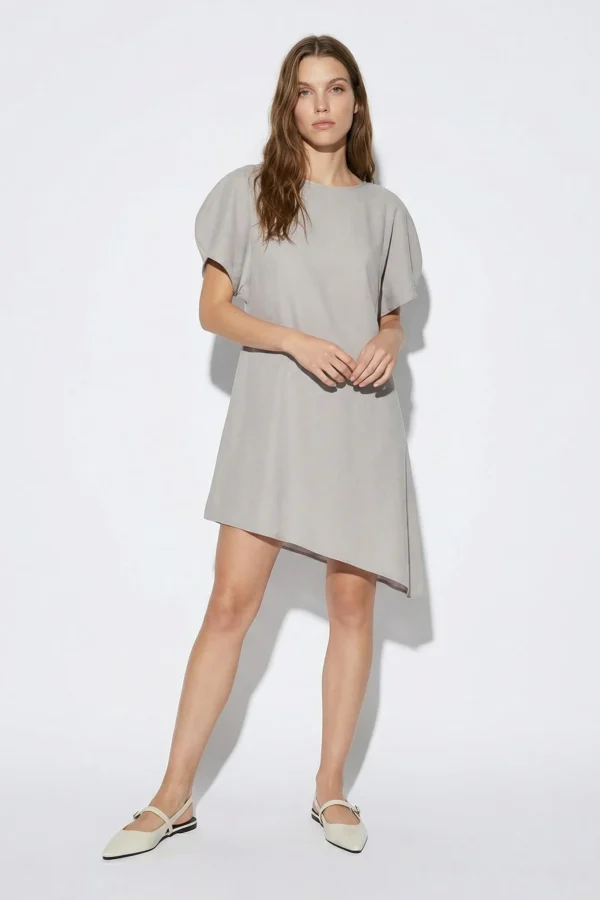 Κοντό φόρεμα