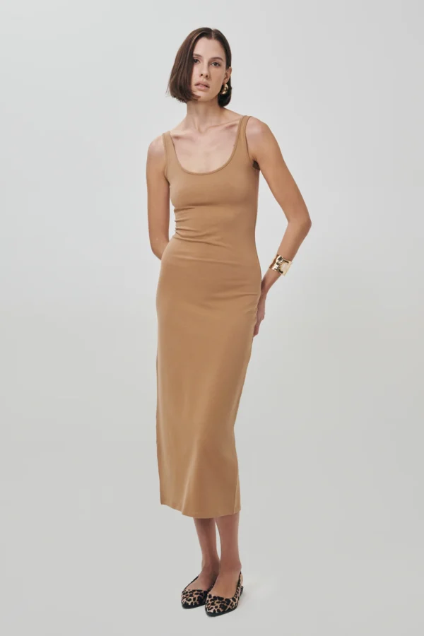 Μακρύ αμάνικο φόρεμα