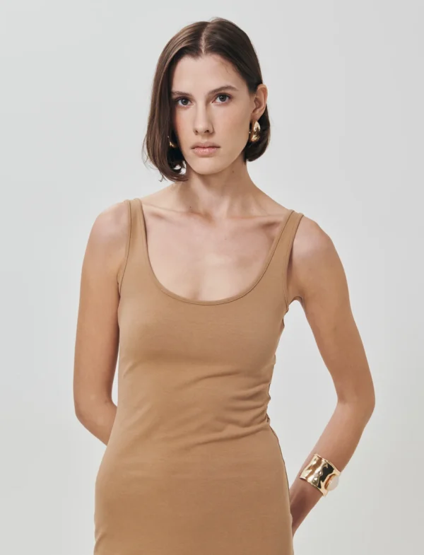 Μακρύ αμάνικο φόρεμα