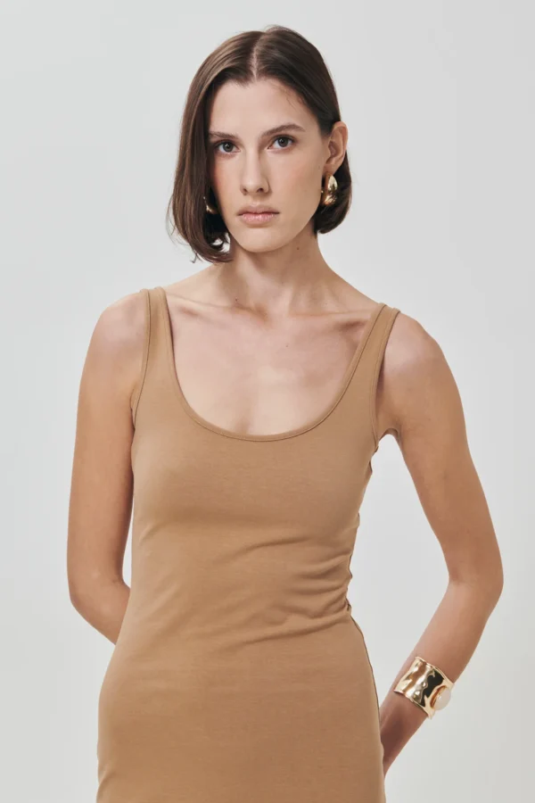 Μακρύ αμάνικο φόρεμα